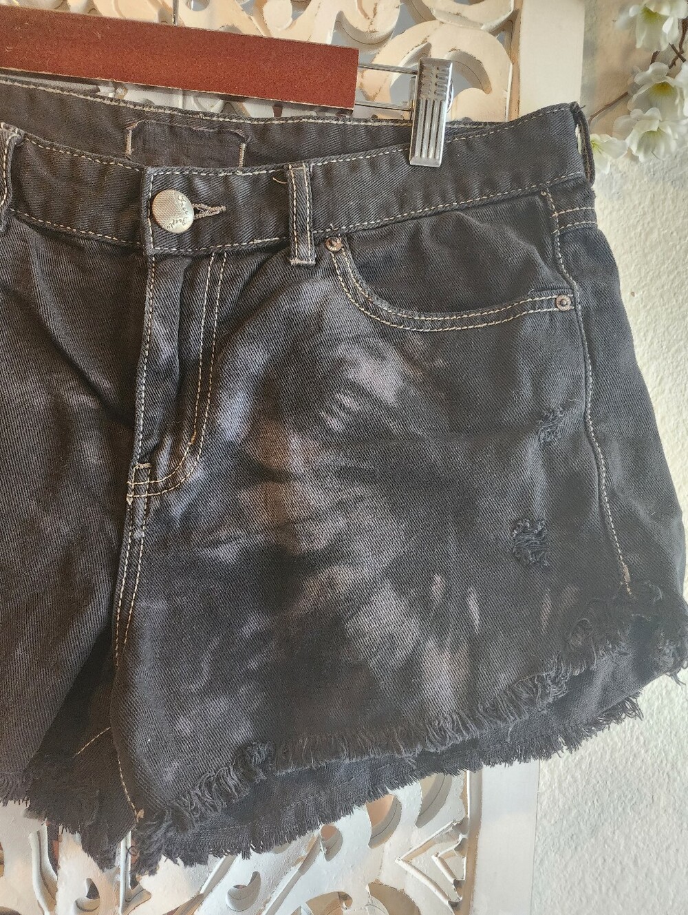 FREE PEOPLE DISTRESS TIE-DYE SHORTS WOMENS SIZE 19 - Picture 9 of 14
